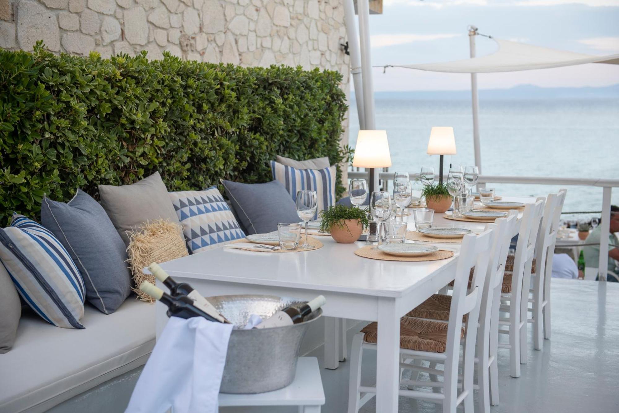 White Suites Resort อาฟิโตส ภายนอก รูปภาพ