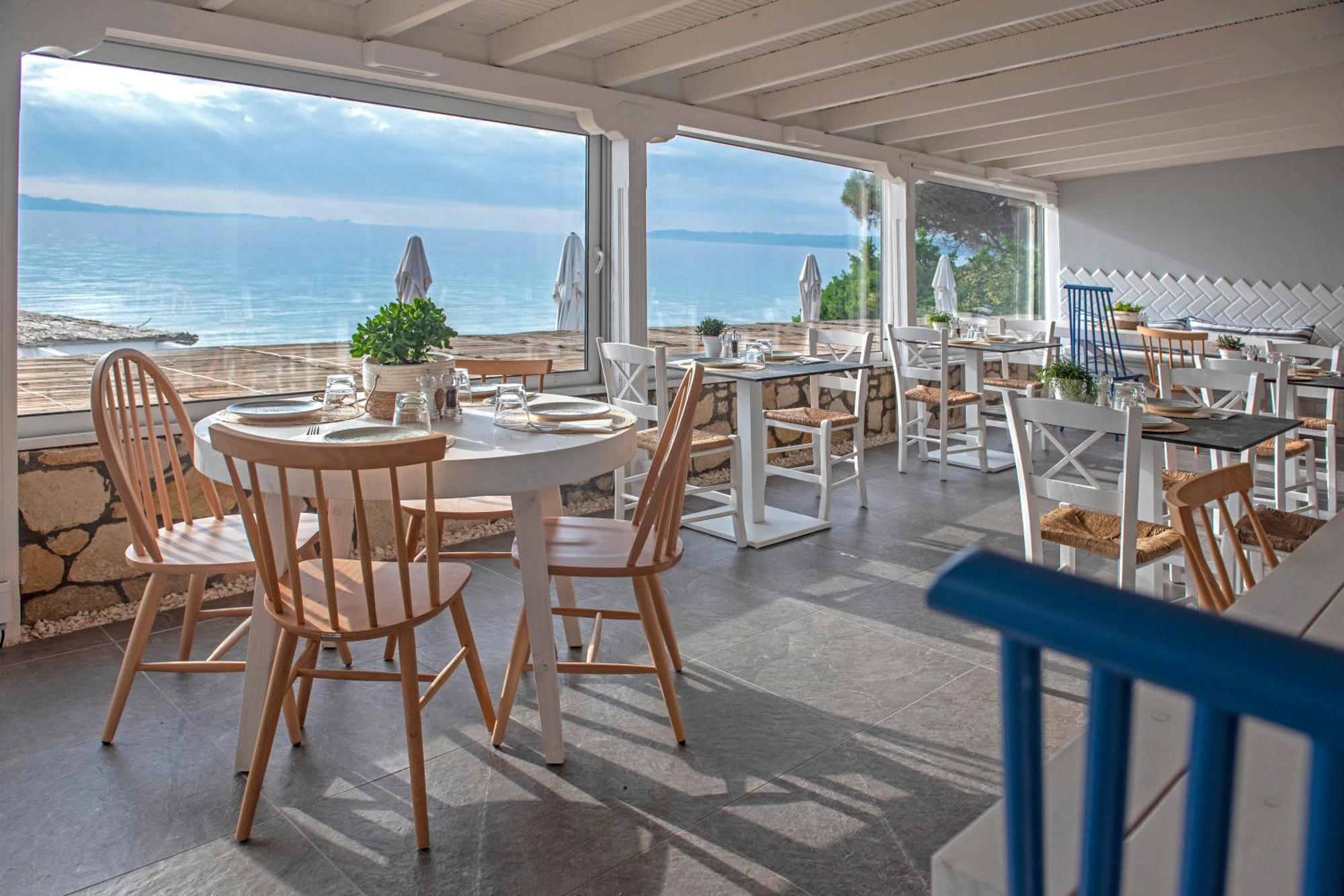 White Suites Resort อาฟิโตส ภายนอก รูปภาพ